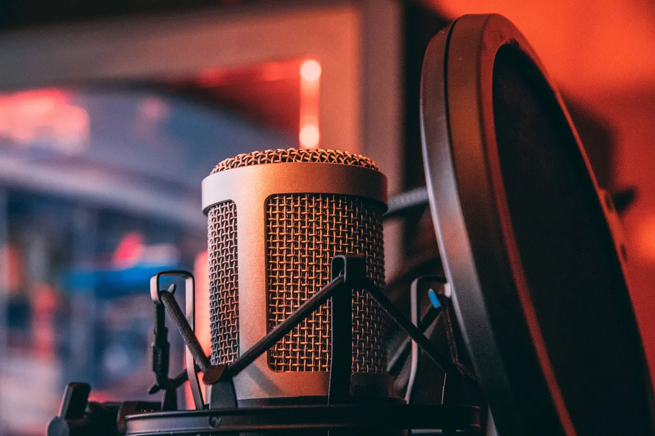 Interactive AI Podcast