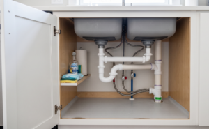 kitchen_sink_cabinet_clean_dry